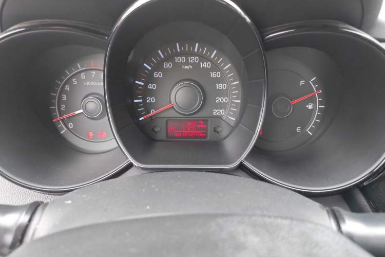 Used Kia K2 2012 Sedan 1.4L Automatic GLS Commemorative Edition Instrument Cluster