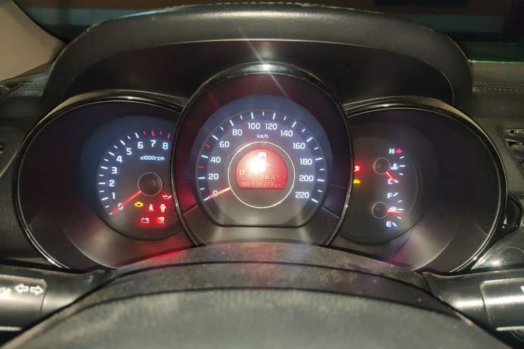 Used Kia K2 2012 Sedan 1.6L Automatic Transmission Premium Commemorative Edition Instrument Cluster