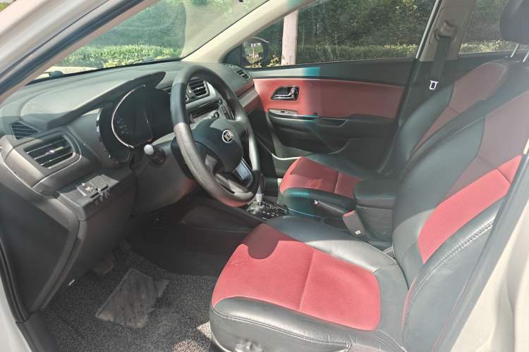 Used Kia K2 2012 Hatchback 1.4L Automatic Cool Edition Interior 1
