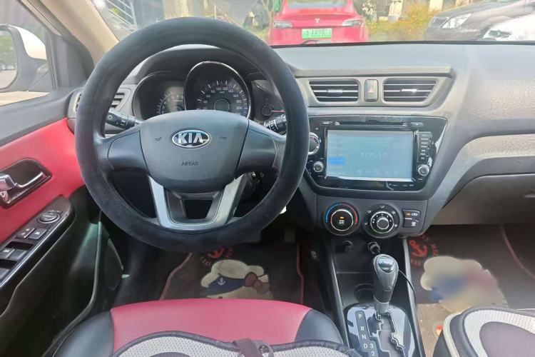 Used Kia K2 2012 Hatchback 1.4L Automatic Cool Edition Interior 1