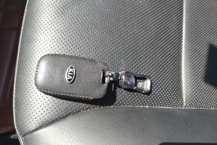 Used Kia K2 2012 Sedan 1.6L Automatic Transmission Premium Commemorative Edition Interior 1