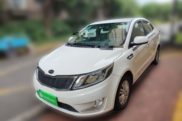 Ojetý Kia K2 2012 Sedan 1.4L Automatic GLS Commemorative Edition