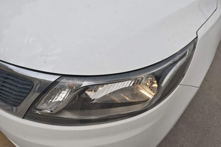 Used Kia K2 2012 Sedan 1.4L MT GLS Commemorative Edition Left Front Headlight
