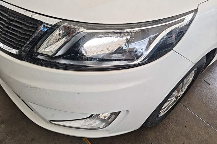 Used Kia K2 2012 Sedan 1.4L Automatic GLS Commemorative Edition Left Front Headlight