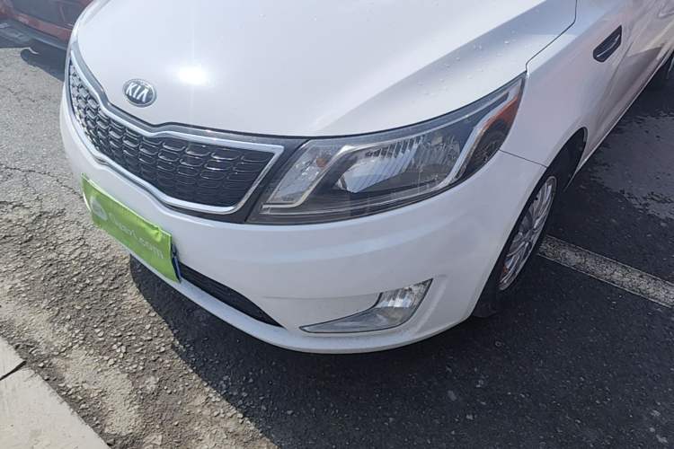 Used Kia K2 2012 Sedan 1.4L AT TOP Anniversary Edition Left Front Headlight