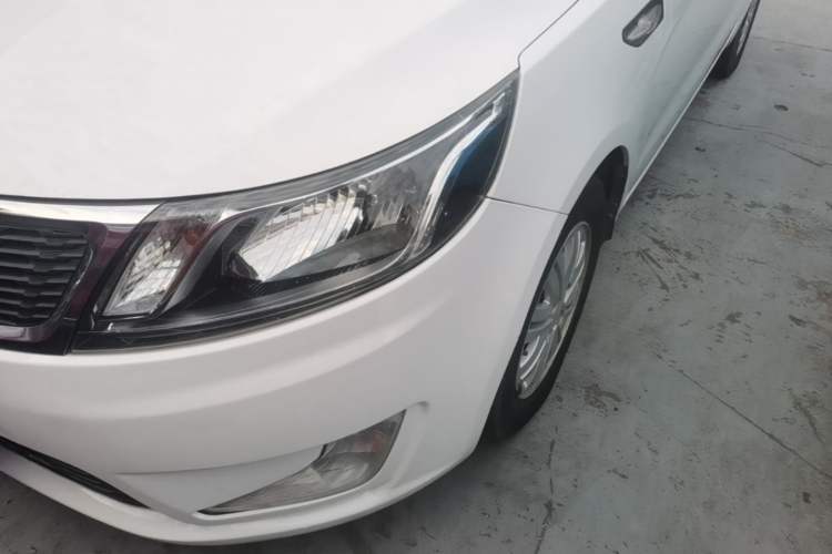 Used Kia K2 2012 Sedan 1.4L Automatic GLS Commemorative Edition Left Front Headlight