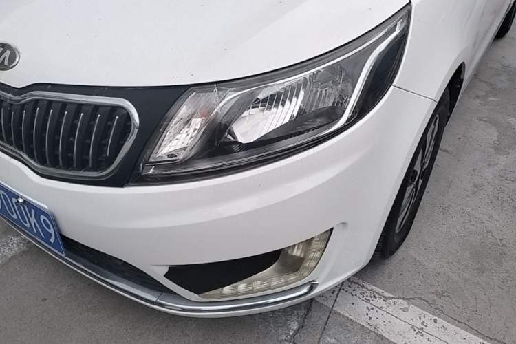 Used Kia K2 2012 Sedan 1.4L Automatic GLS Commemorative Edition Left Front Headlight
