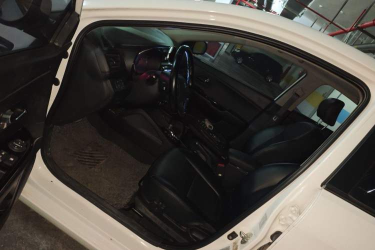 Used Kia K2 2012 Sedan 1.6L Automatic Transmission Premium Commemorative Edition Left Front Seat