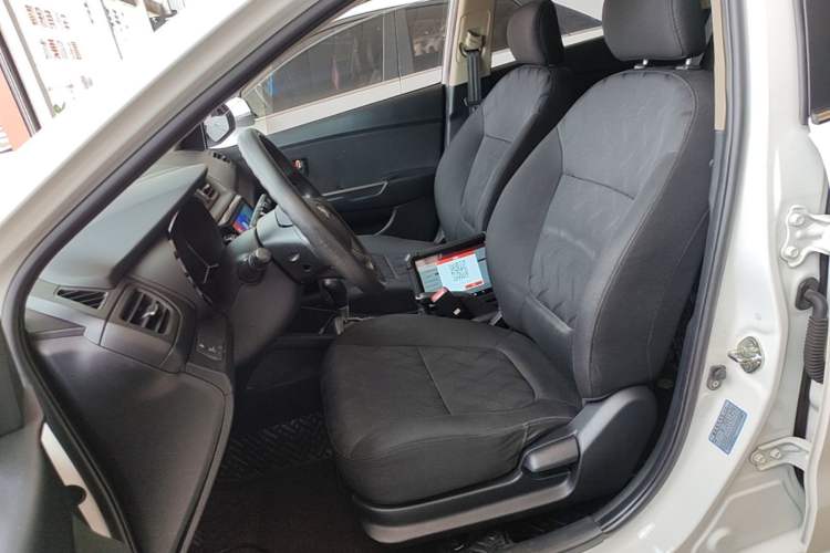 Used Kia K2 2012 Sedan 1.4L Automatic GLS Commemorative Edition Left Front Seat