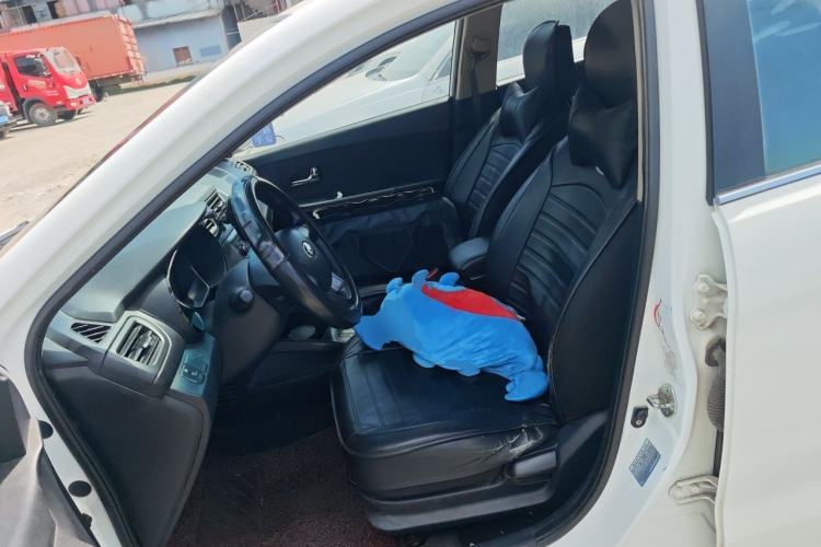 Used Kia K2 2012 Sedan 1.4L Automatic GLS Commemorative Edition Left Front Seat