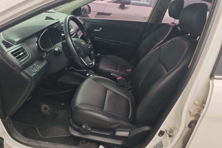 Used Kia K2 2012 Sedan 1.6L Automatic Transmission Premium Commemorative Edition Left Front Seat