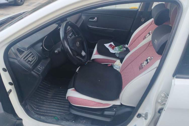 Used Kia K2 2012 Sedan 1.4L Automatic GLS Commemorative Edition Left Front Seat