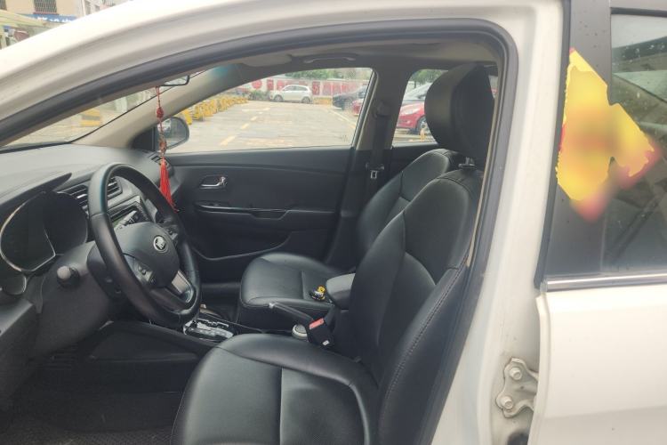 Used Kia K2 2012 Sedan 1.6L AT Premium ECO Left Front Seat