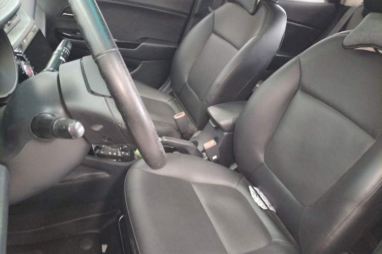 Used Kia K2 2012 Sedan 1.6L Automatic Transmission Premium Commemorative Edition Left Front Seat