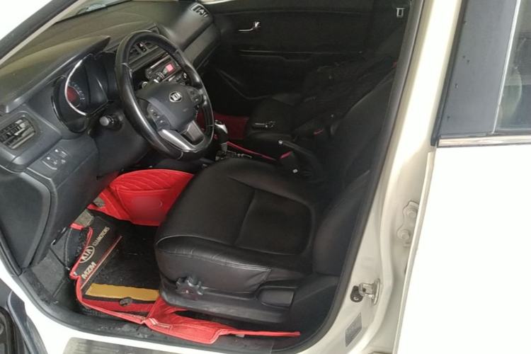 Used Kia K2 2012 Sedan 1.6L Automatic Transmission Premium Commemorative Edition Left Front Seat