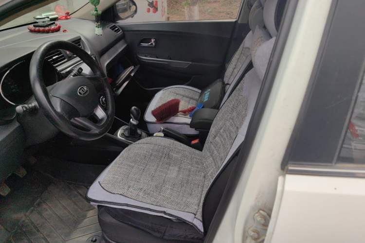Used Kia K2 2012 Sedan 1.4L MT GLS Commemorative Edition Left Front Seat