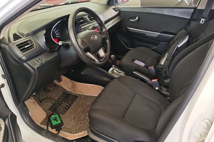 Used Kia K2 2012 Sedan 1.4L Automatic GLS Commemorative Edition Left Front Seat