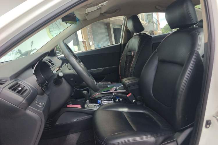Used Kia K2 2012 Sedan 1.4L Automatic GLS Commemorative Edition Left Front Seat
