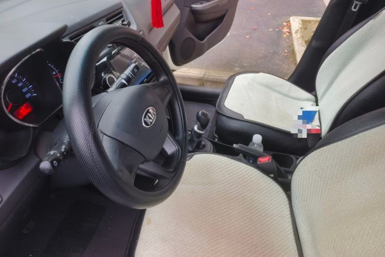 Used Kia K2 2012 Sedan 1.4L MT GLS Commemorative Edition Left Front Seat