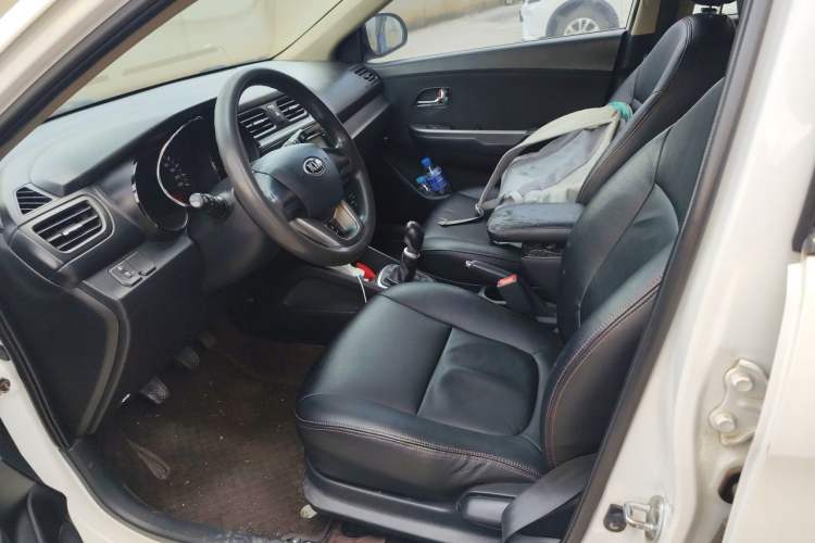 Used Kia K2 2012 Sedan 1.4L MT GLS Commemorative Edition Left Front Seat