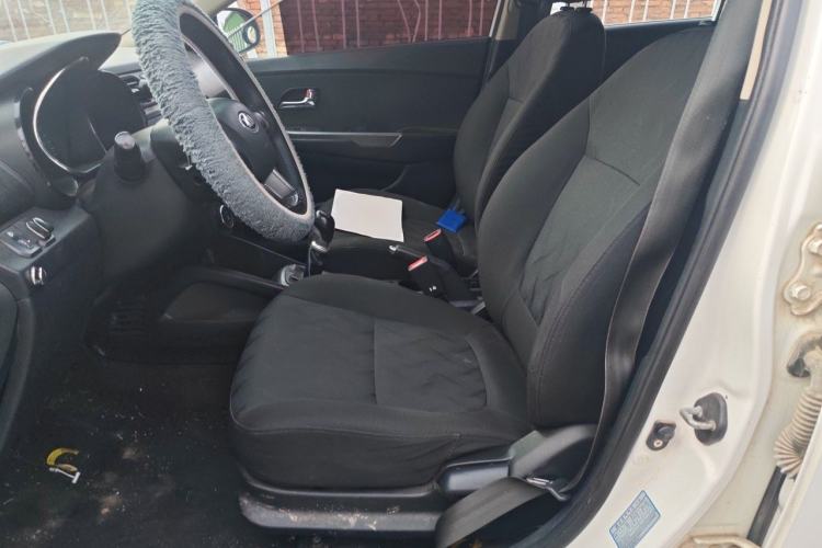Used Kia K2 2012 Sedan 1.4L MT GLS Commemorative Edition Left Front Seat