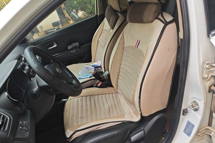 Used Kia K2 2012 Sedan 1.6L Automatic Transmission Premium Commemorative Edition Left Front Seat