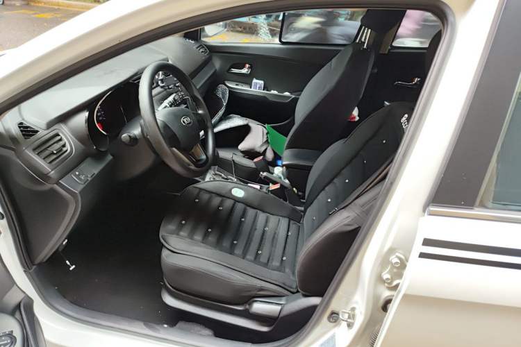 Used Kia K2 2012 Sedan 1.4L Automatic GLS Commemorative Edition Left Front Seat