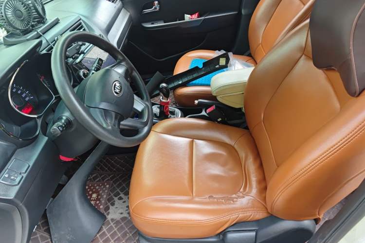 Used Kia K2 2012 Sedan 1.4L MT GLS Commemorative Edition Left Front Seat