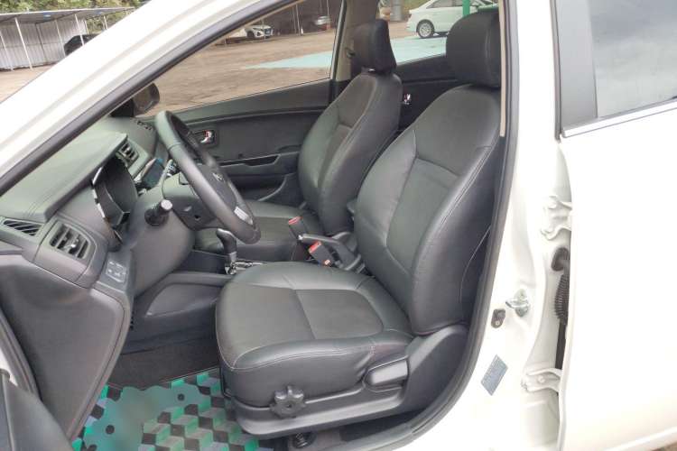 Used Kia K2 2012 Sedan 1.6L Automatic Transmission Premium Commemorative Edition Left Front Seat