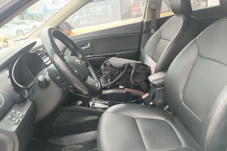 Used Kia K2 2012 Sedan 1.6L AT Premium ECO Left Front Seat