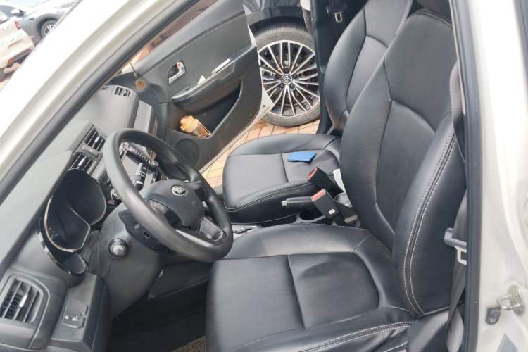 Used Kia K2 2012 Sedan 1.4L Automatic GLS Commemorative Edition Left Front Seat