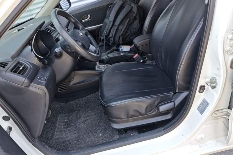 Used Kia K2 2012 Sedan 1.4L Automatic GLS Commemorative Edition Left Front Seat