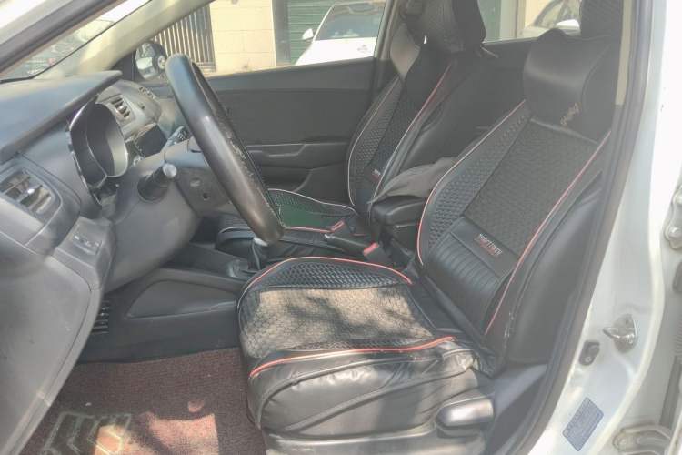 Used Kia K2 2012 Sedan 1.4L MT GLS Commemorative Edition Left Front Seat