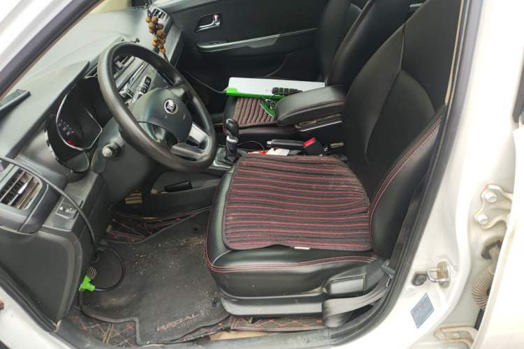 Used Kia K2 2012 Sedan 1.4L MT GLS Commemorative Edition Left Front Seat