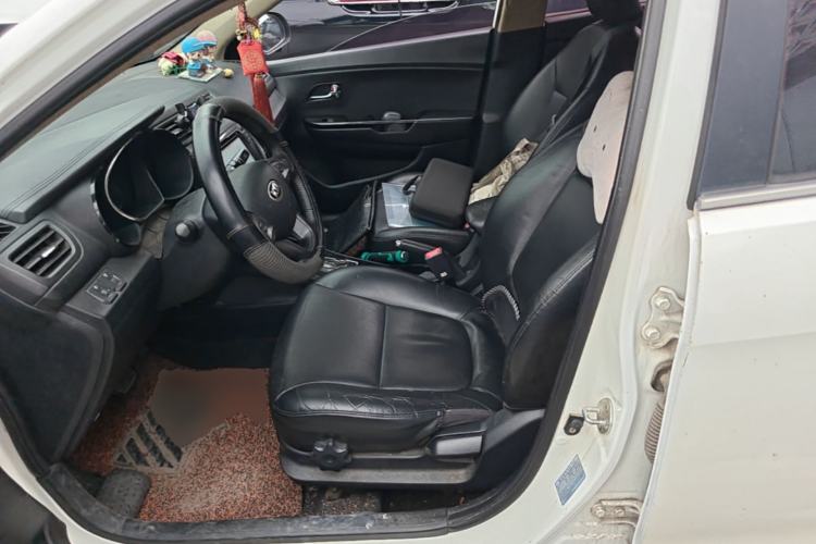 Used Kia K2 2012 Sedan 1.6L Automatic Transmission Premium Commemorative Edition Left Front Seat