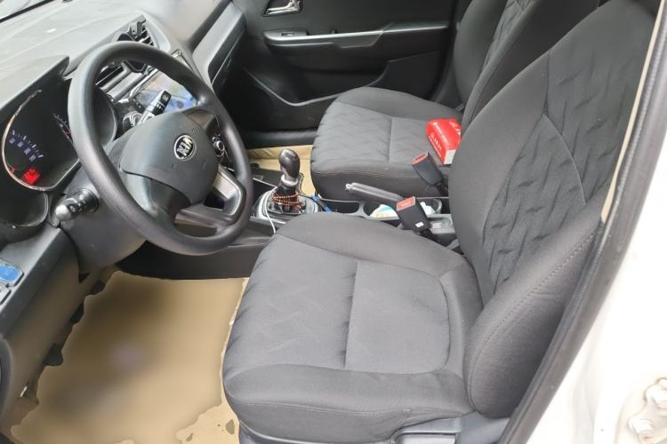 Used Kia K2 2012 Sedan 1.4L MT GLS Commemorative Edition Left Front Seat