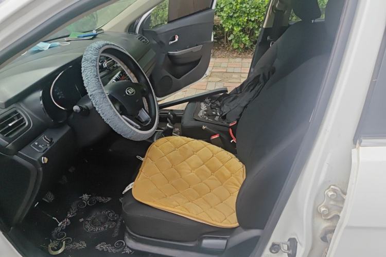 Used Kia K2 2012 Sedan 1.4L MT GLS Commemorative Edition Left Front Seat