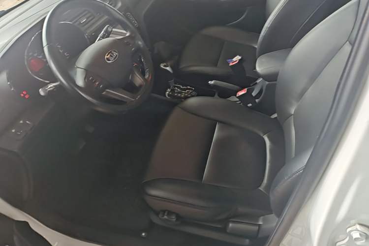 Used Kia K2 2012 Hatchback 1.6L AT Premium Left Front Seat