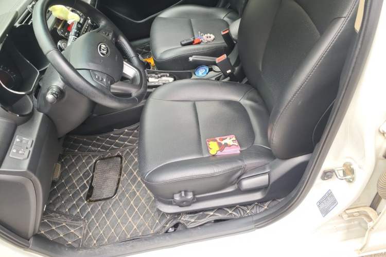 Used Kia K2 2012 Hatchback 1.6L AT Premium Commemorative Edition Left Front Seat