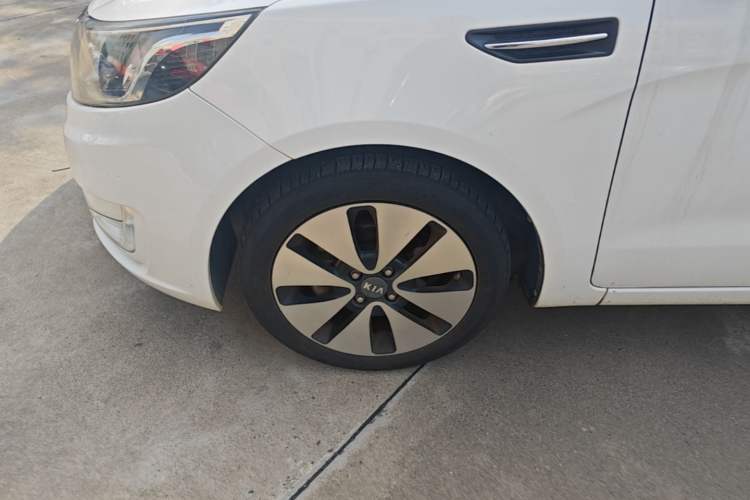 Used Kia K2 2012 Hatchback 1.6L AT Premium Commemorative Edition Left Front Wheel Hub