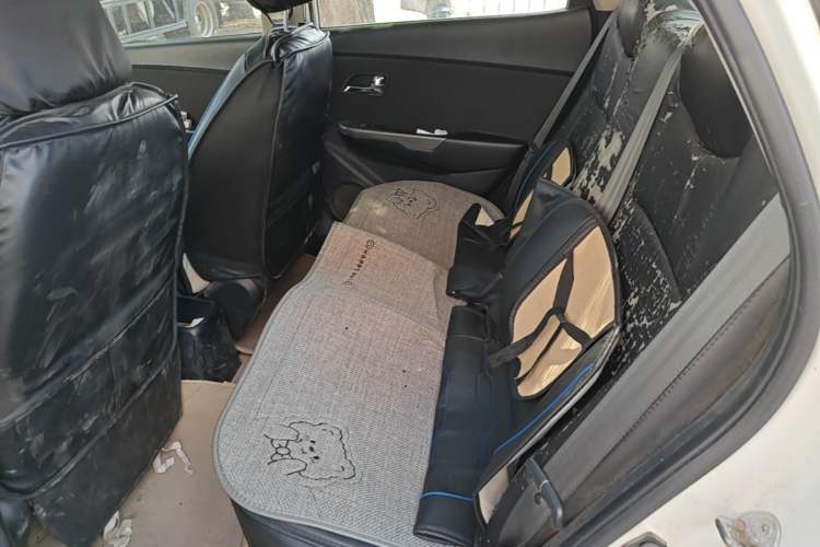 Used Kia K2 2012 Sedan 1.4L MT GLS Commemorative Edition Left Rear Seat