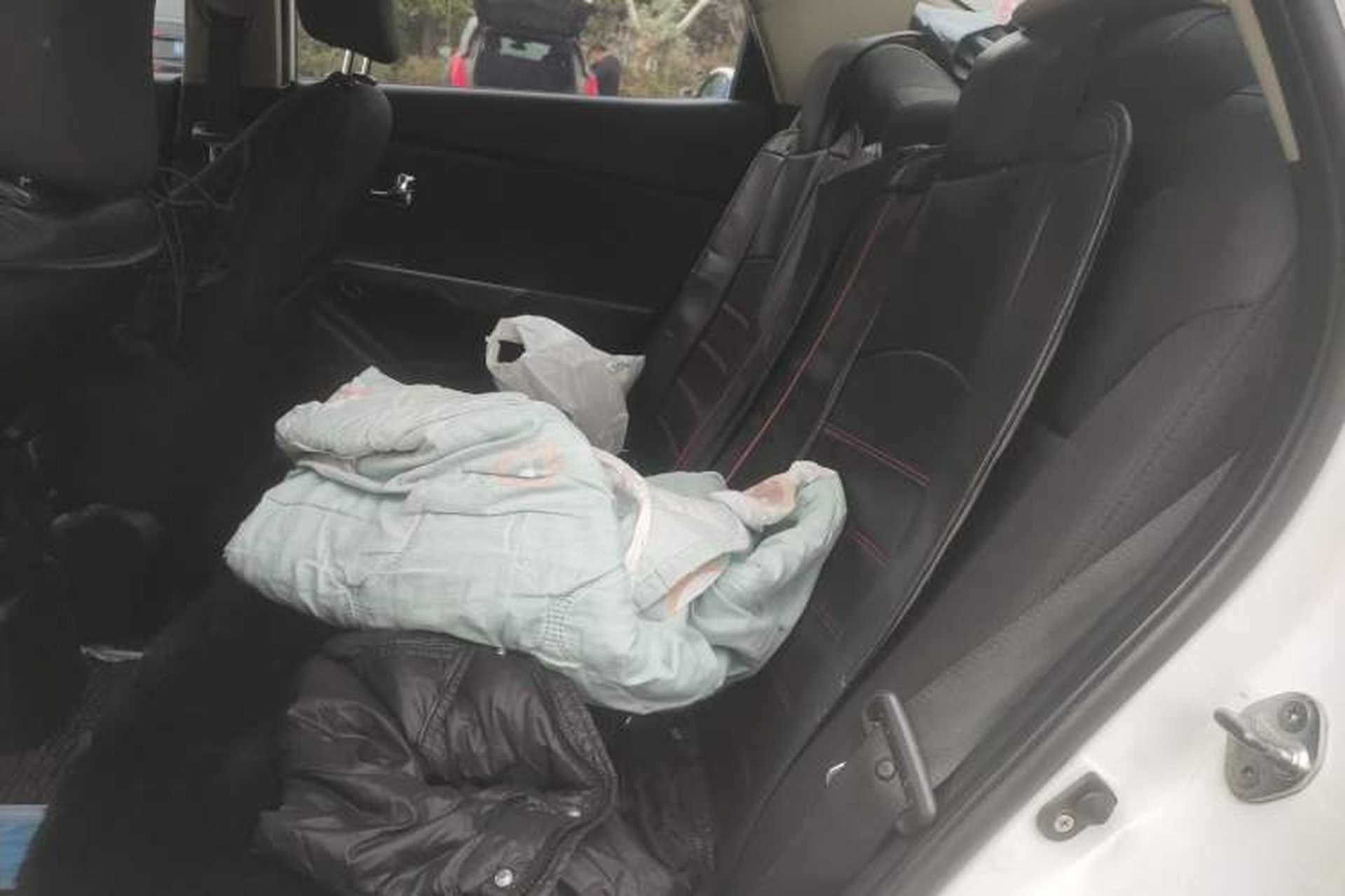Used Kia K2 2012 Sedan 1.4L MT GLS Commemorative Edition Left Rear Seat