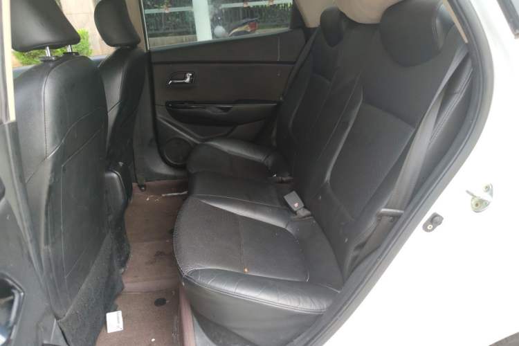 Used Kia K2 2012 Sedan 1.6L Automatic Transmission Premium Commemorative Edition Left Rear Seat