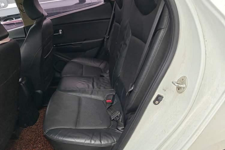 Used Kia K2 2012 Sedan 1.6L Automatic Transmission Premium Commemorative Edition Left Rear Seat