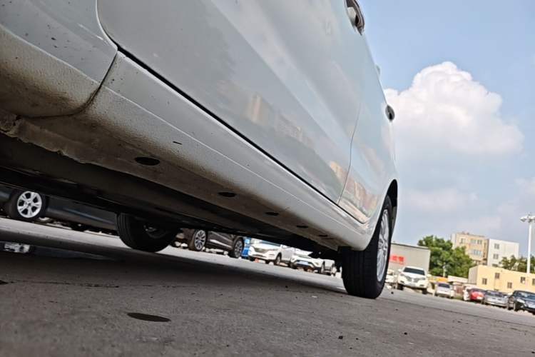 Used Kia K2 2012 Sedan 1.4L Automatic GLS Commemorative Edition Left Side Sill