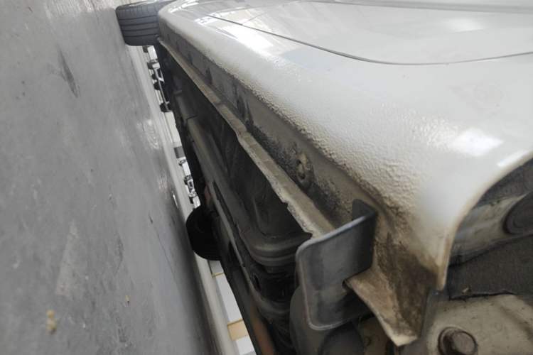 Used Kia K2 2012 Hatchback 1.6L AT Premium Left Side Sill