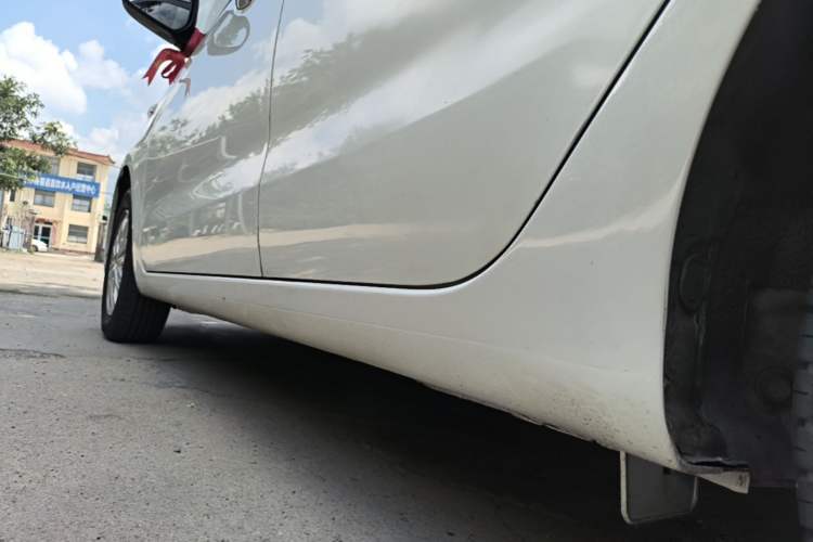 Used Kia K2 2012 Hatchback 1.4L MT Cool Edition Commemorative Model Left Side Sill