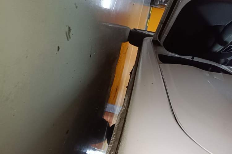 Used Kia K2 2012 Sedan 1.4L MT TOP Commemorative Edition Left Side Sill
