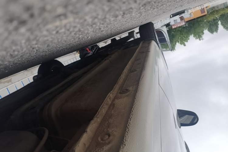 Used Kia K2 2012 Hatchback 1.4L MT GLS Commemorative Edition Left Side Sill