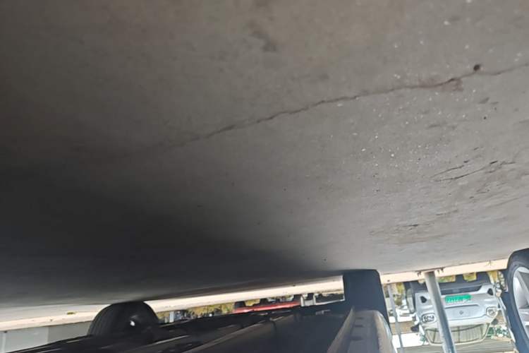 Used Kia K2 2012 Hatchback 1.6L AT Premium Left Side Sill